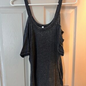 Sleeves off shoulder shirt